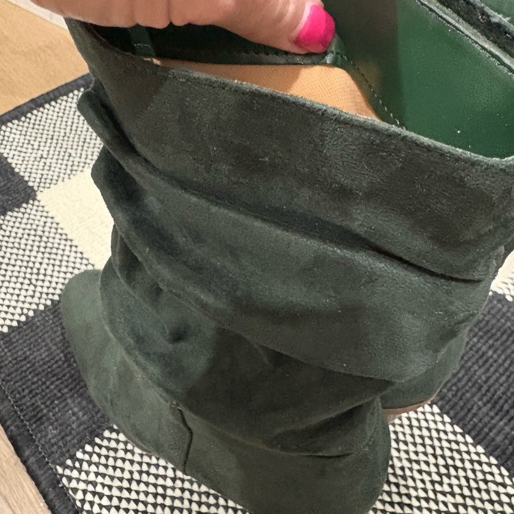 💥 SALE💥 Green Suede Boots, Excellent Condition - Picture 5 of 7